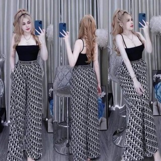 Set Áo Thun CropTop Quần Suông Chữ