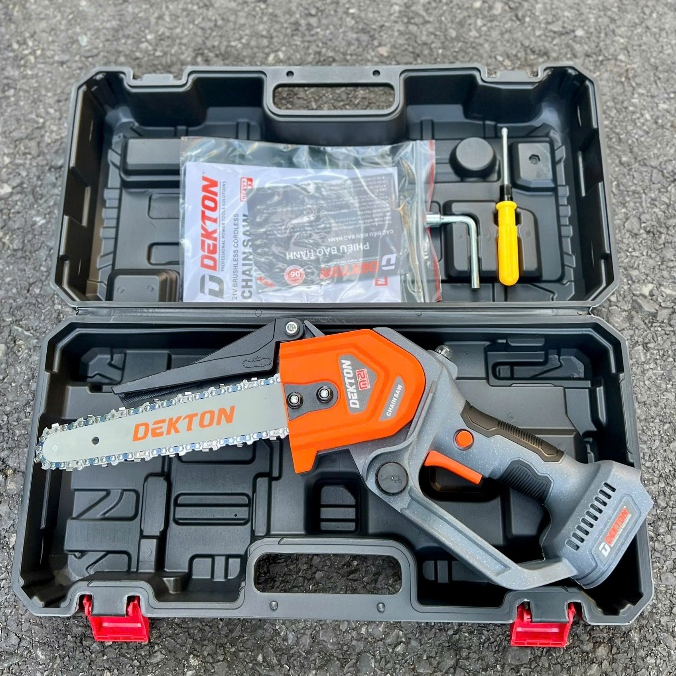 Cưa Xích 8Inch Thế Hệ Mới Dekton M21-CS08BLC Có Thể Kết Nối Cần Nối Dài
