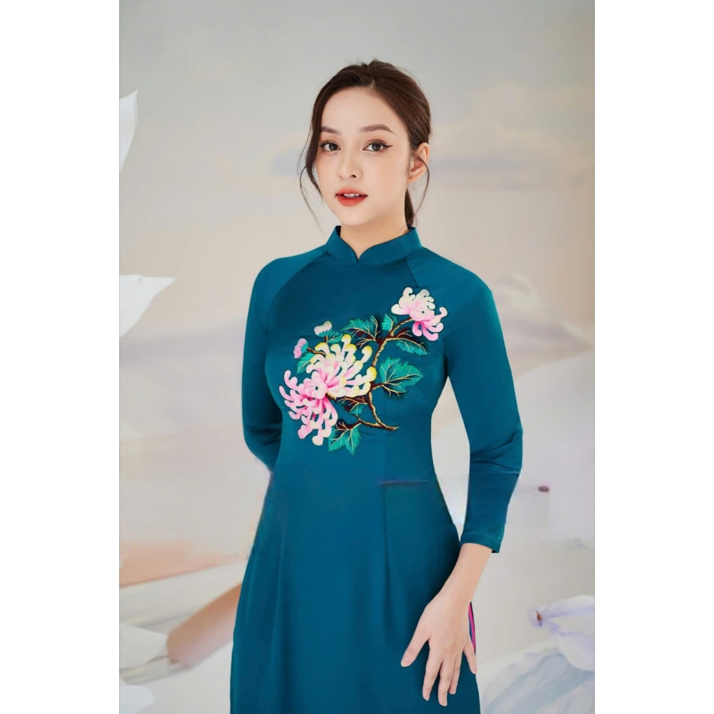 siêu phẩm 2023 áo dài thêu lụa tây thi