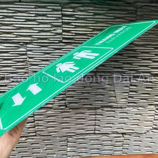 Bảng mica chỉ dẫn thang máy 15 x 30cm