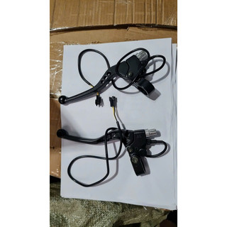 { 1 Đôi } Tay phanh 3 lỗ xe điện M133