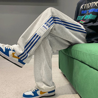 Quần Thể Thao 3 Sọc Chất Vải Nỉ Cotton Dày Dặn Mềm Mại, Quần Ống Rộng Dáng Suông Unisex Nam Nữ