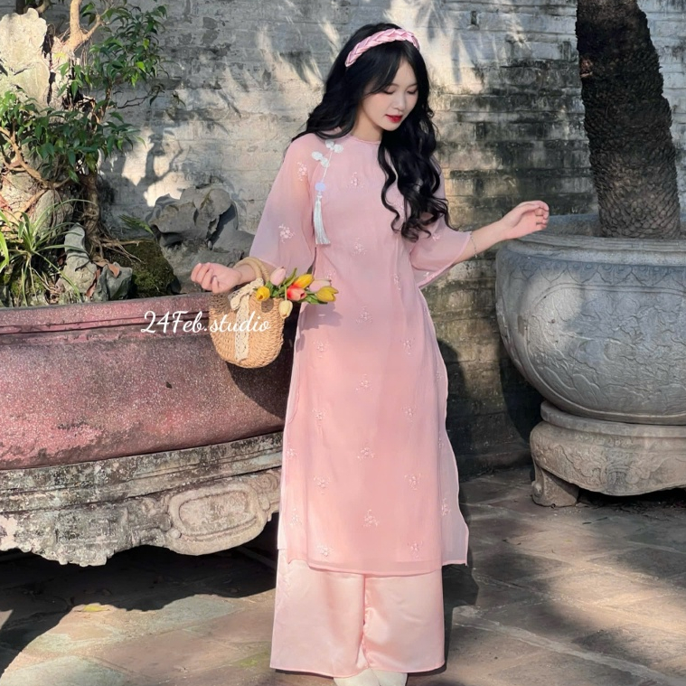 Set áo dài cách tân nữ 4 tà vải tơ thêu cổ tết tròn đính nơ hoa kèm quần lụa và bờm 24Febstudio AD05