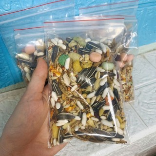 Thức Ăn Trộn Hamster rang bơ VIP Siêu Ngon - Đầy Đủ Sâu Khô, Ức Gà, Cá Sợi - Giúp Bé Béo Mầm, Lông Mượt (Túi 500g/1kg)