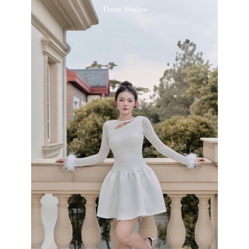  THOSE STUDIOS Đầm thun ôm tay dài phối tùng xoè 2 màu trắng và đen sang trọng dịu dàng Dandelion Dress 