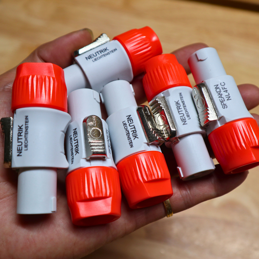 Rắc cắm loa sân khấu Neutrik hàng đẹp màu Trắng Cam giá 1 cái