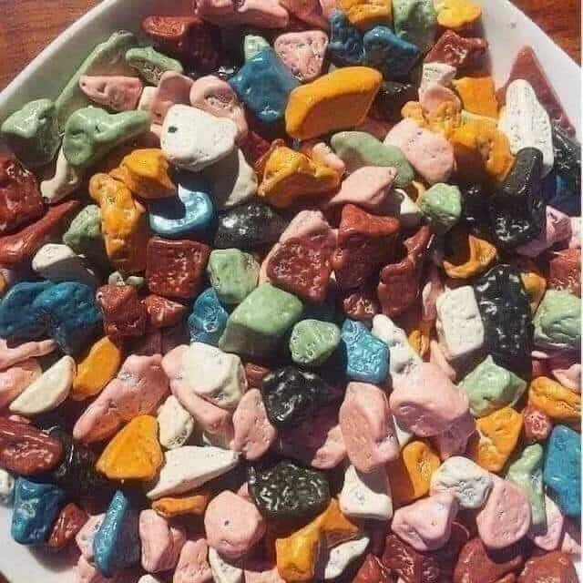 Kẹo Sỏi Socola, Kẹo sỏi đá socola sữa, kẹo nhai viên sỏi đá sắc màu gói 13gr.