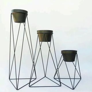 Kệ đỡ chậu hoa đơn sắt đặc phi 6mm