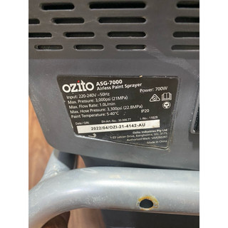 phun Sơn ozito 700w