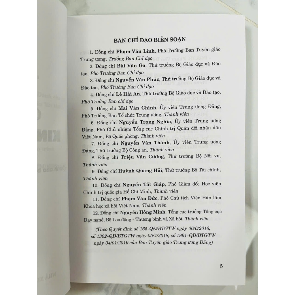 Sách - Giáo Trình Kinh Tế Chính Trị Mác - Lênin (Dành Cho Bậc Đại Học Hệ Không Chuyên Lý Luận Chính Trị) | BigBuy360 - bigbuy360.vn
