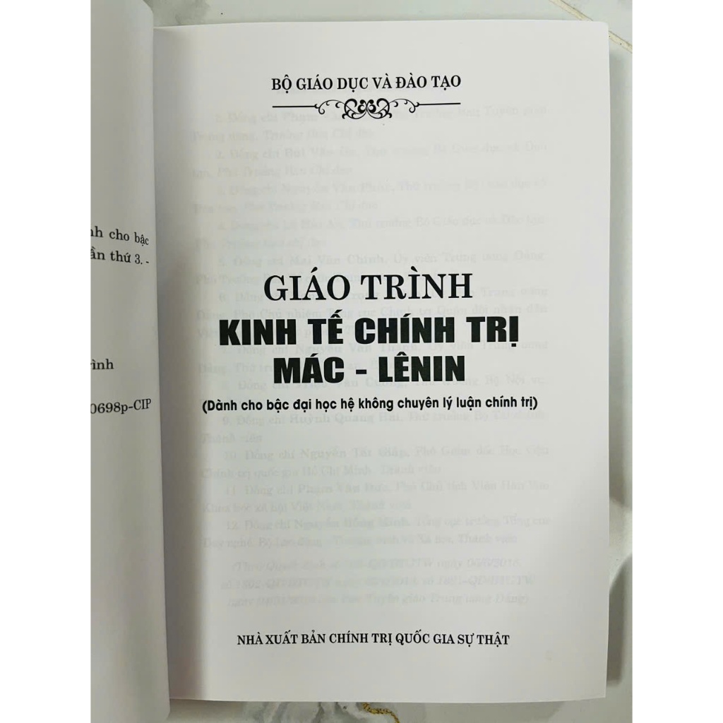 Sách - Giáo Trình Kinh Tế Chính Trị Mác - Lênin (Dành Cho Bậc Đại Học Hệ Không Chuyên Lý Luận Chính Trị) | BigBuy360 - bigbuy360.vn