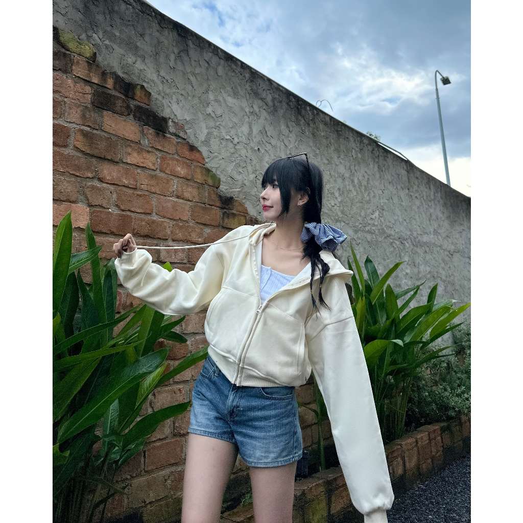 Áo khoác hoodie zip nữ croptop chống nắng nỉ hai da form rộng boxy mũ to thấm hút mồ hôi tốt - GHZ | BigBuy360 - bigbuy360.vn
