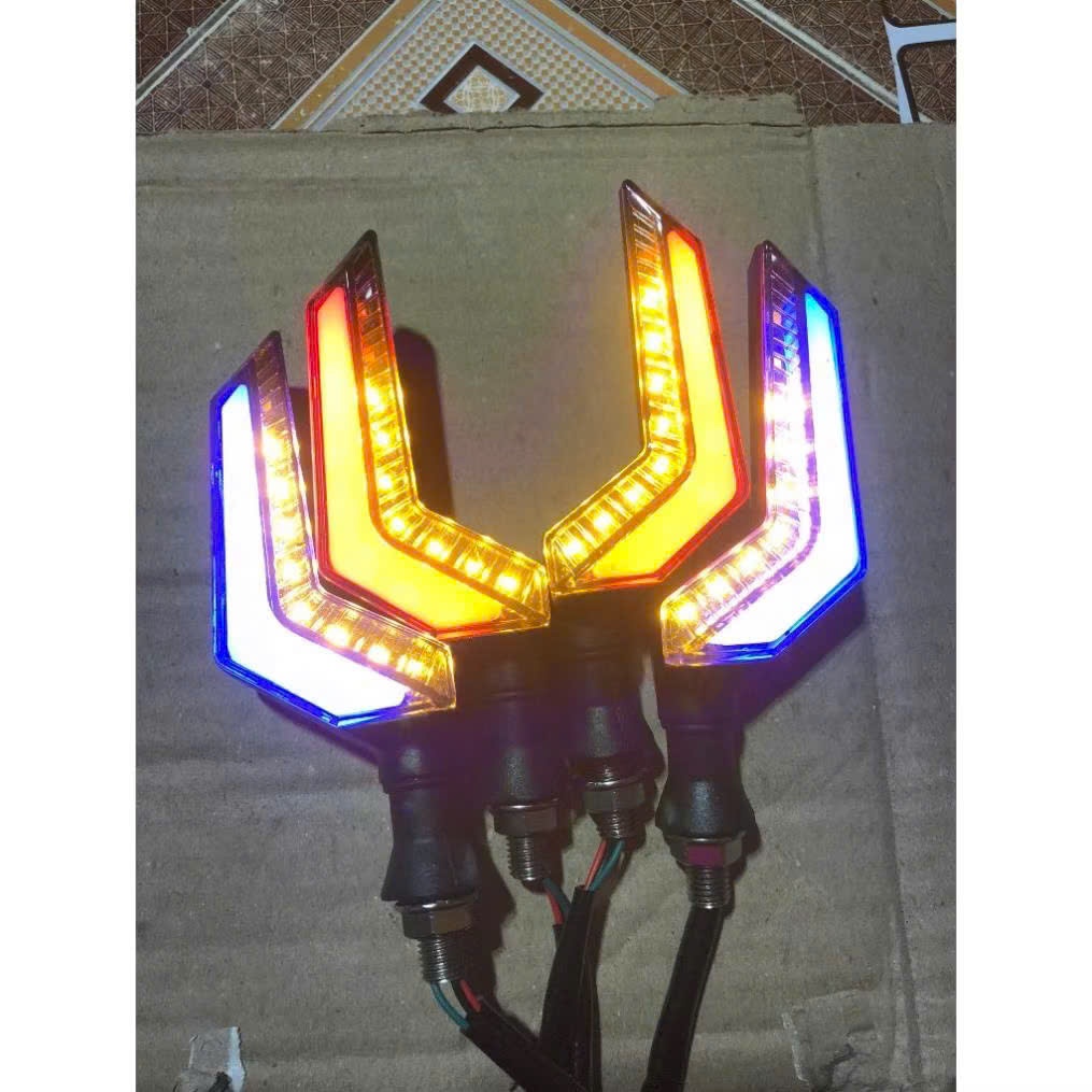 Xi nhan chữ z giá rẻ led audi_Xi nhan chữ z xe điện x men,133s,xe máy(Giá 1 đôi)