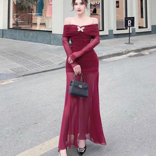 Váy maxi trễ vai tầng