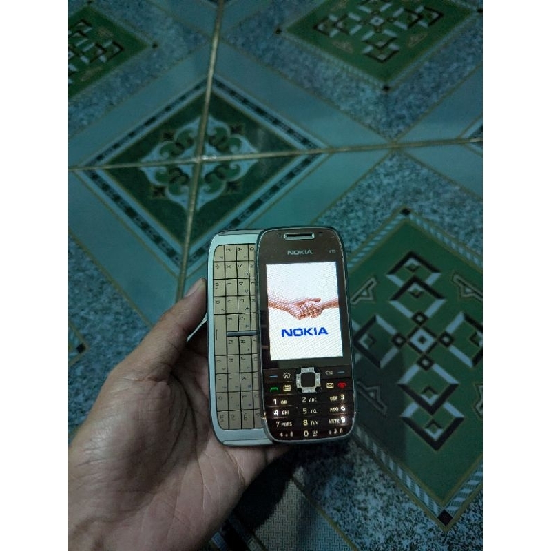 Xác điện thoại Nokia E75 như ảnh