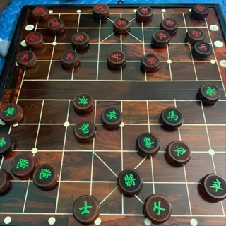 Bộ cờ tướng gỗ trắc 4cm (Bàn trắc +quân trắc )