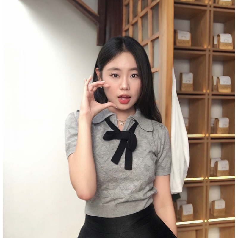 ÁO NƠ YURI TÍ NGOAN | BigBuy360 - bigbuy360.vn