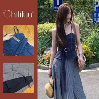 Set denim Chililuu áo bò kèm chân váy sọc xanh than phong cách Douyin
