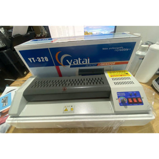  Máy ép Plastic YT 320  khổ A3-Rullo Bánh Răng bàng kim loại 