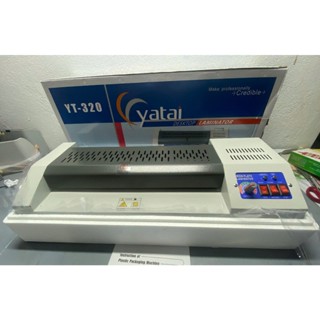 Máy ép Plastic YT320 ép khổ A3,A4 bánh răng kim loại