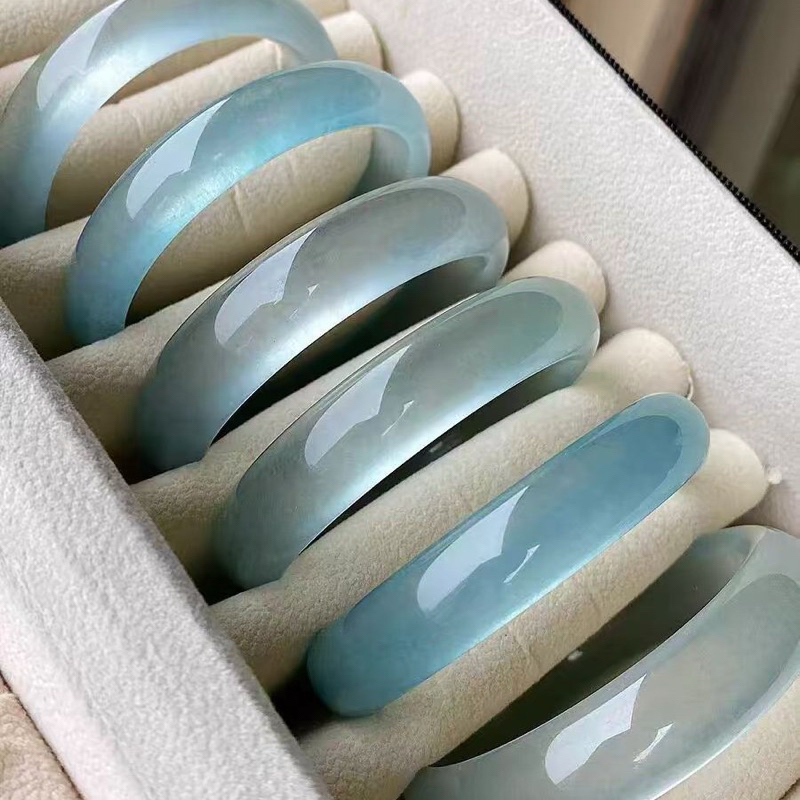 Vòng Tay Thạch Anh Tự Nhiên Màu Xanh Hợp Mệnh Thuỷ Mộc - Ngọc Trai Trường Thịnh