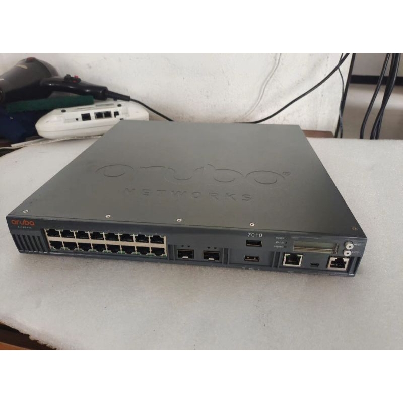 Chuyển Mạch Switch POE AT 16 Cổng Aruba Controller 7010