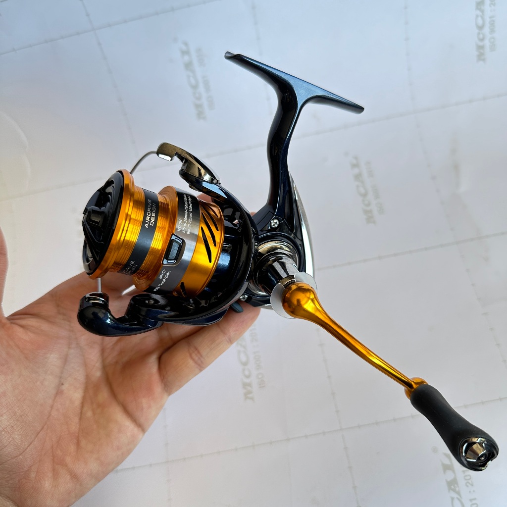 Máy câu đứng Daiwa Revros LT New 2023