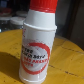 Dầu phanh , dầu thắng xe máy DOT4 200ML