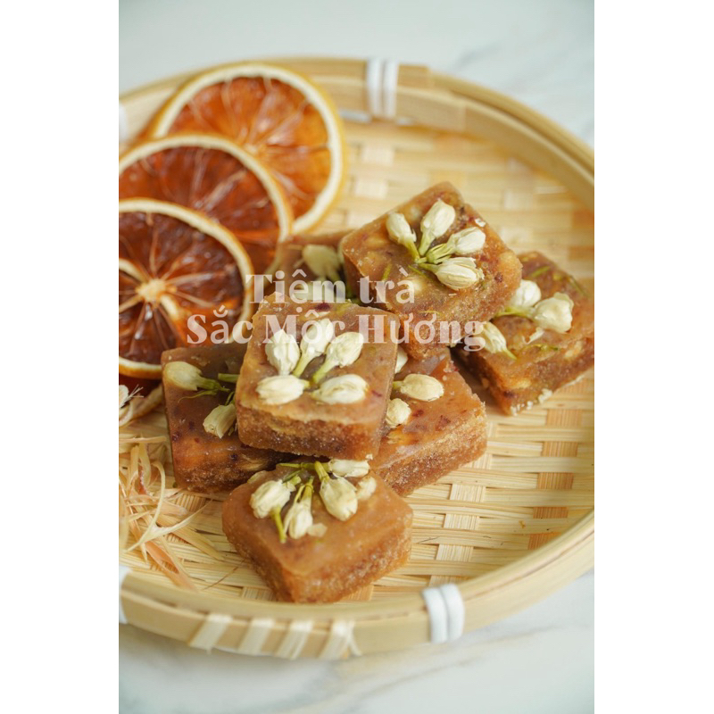 Trà viên nhài chanh sả kèm chanh mỹ và sả sấy