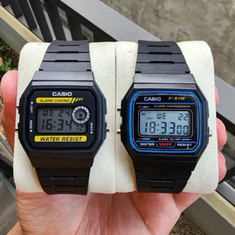 Đồng hồ thể thao kỹ thuật số Casio Classic F91W-1 có dây đeo nhựa, màu đen, chống nước