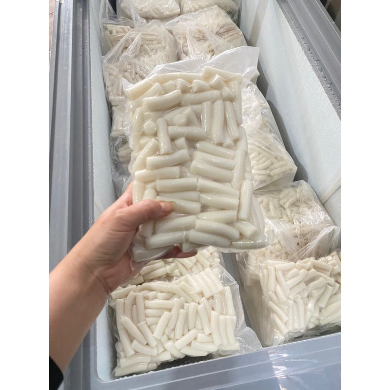 BÁNH GẠO TOKBOKKI CẮT SẴN (TRẮNG) HÚT CHÂN KHÔNG GÓI 1KG