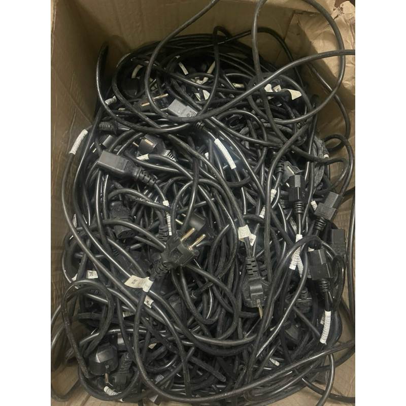 Dây cáp nguồn pc sịn hàng tháo máy lõi đồng chịu nhiệt cao. Kích thước 1,5m tới 4,2m. phù hợp lắp dàn net.