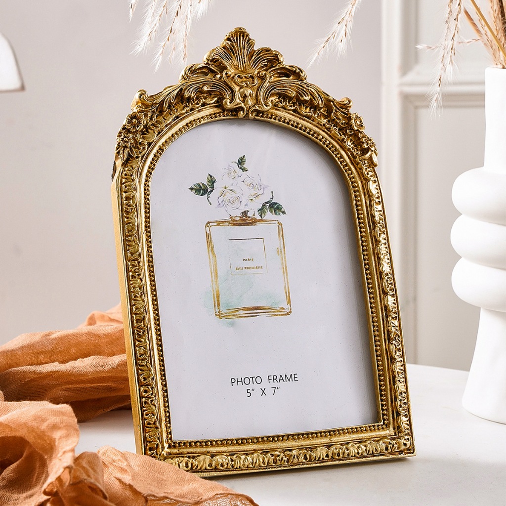 Khung Ảnh Vòm Vàng 13x18cm Sang Trọng Trang Trí Cho Những Bữa Tiệc Sang Trọng Hoặc Trang Trí Nhà Cửa