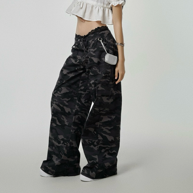 Quần camo form rộng CAMO PANTS - THESTAN