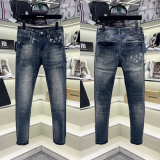 Quần jean bò nam Eo Vì slimfit wash xanh bụi trơn mài wash kẻ loang túi dập nổi vân hoa monogram QJ632P