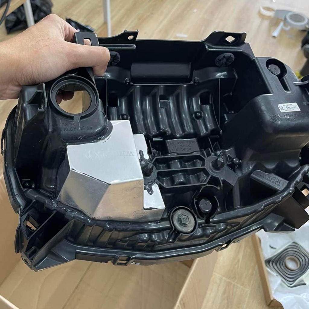 Chụp nhôm gắn đuôi bi cầu Led Winner X