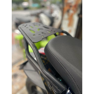  Cảng thép cứng gắn cảng sau xe datbike Quantum. 