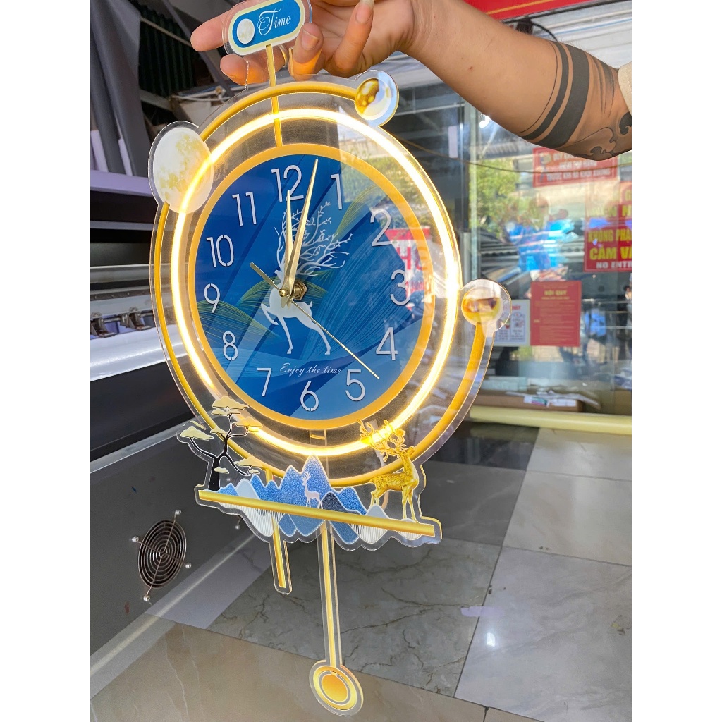 Tranh treo tường đồng hồ quả lắc