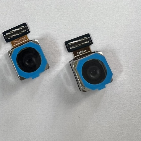 Camera sau Samsung F22 - new