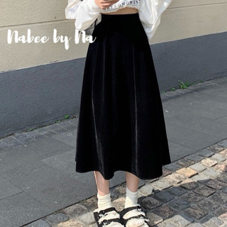  Chân váy nhung dáng dài kiểu dáng bồng xoè xinh xắn lưng cao tôn dáng chất liệu nhung mềm mịn chuẩn form dễ phối đồ 