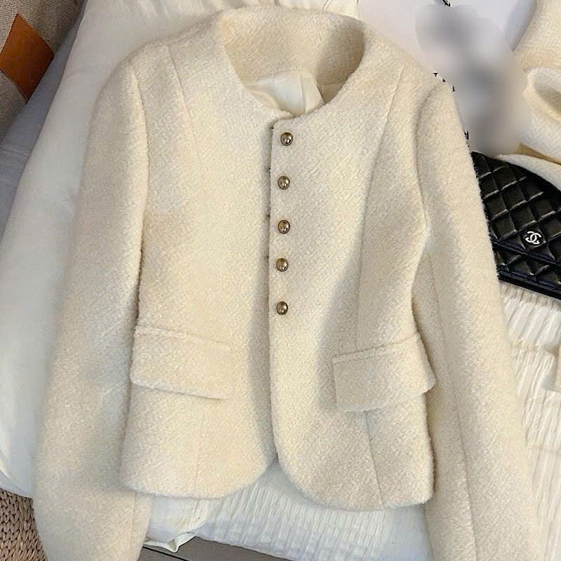 [SẴN] Áo khoác dạ dáng ngắn màu trắng kem đính cúc phong cách Hàn Quốc sang chảnh - 301 | BigBuy360 - bigbuy360.vn