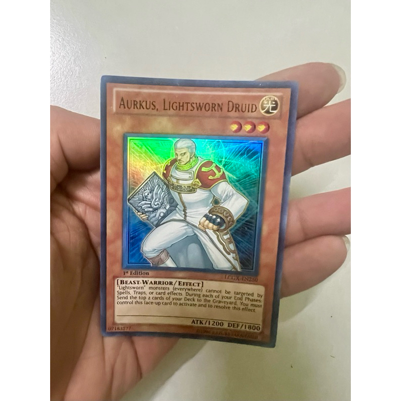 [Thẻ Yugioh] Aurkus, Lightsworn Druid - Ultra rare (LCGX-EN250)