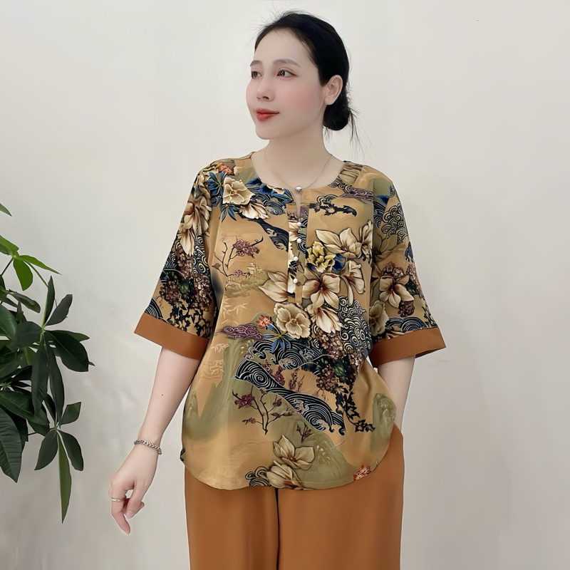 Set thiết kế N H I áo kiểu trung niên, cổ đóng nút ngọc phối quần màu đi tiệc, đi chơi
