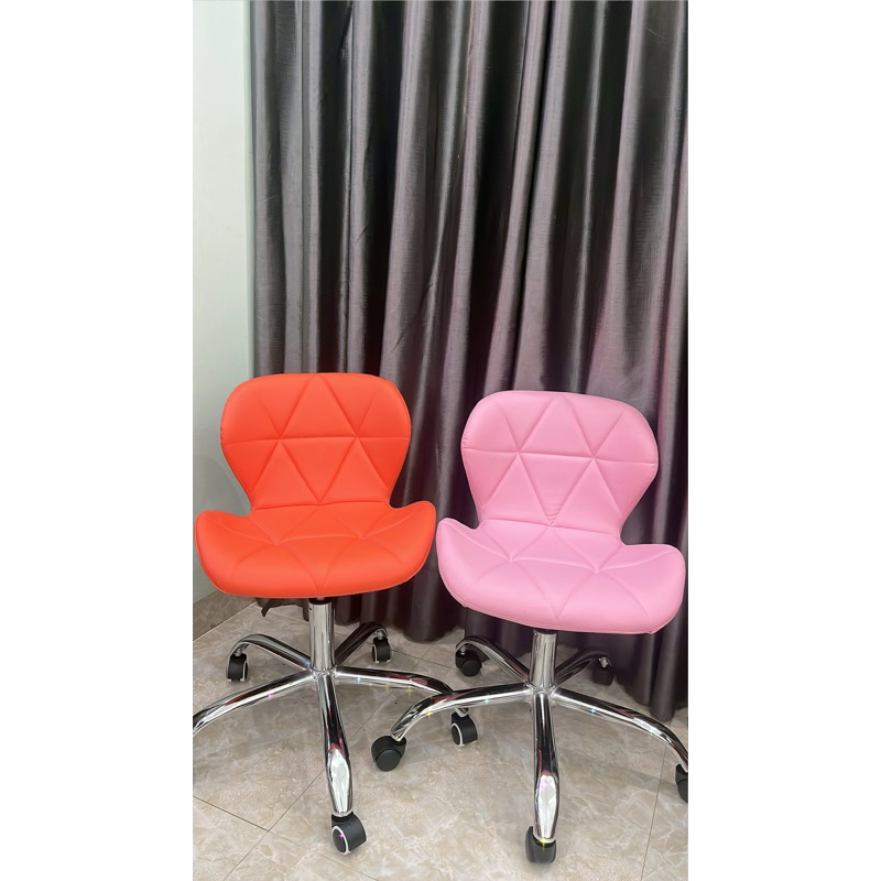 Ghế làm việc, nail spa mặt đệm tam giác chân bánh xe (Ghế GB08 )