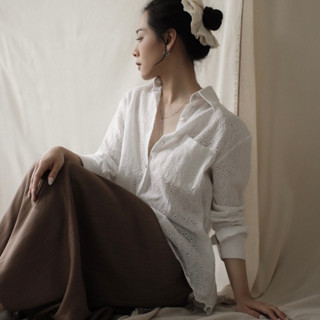 [Gabyli Label] Áo sơ mi nữ boi thêu hoạ tiết hoa lỗ - CALIS SHIRT