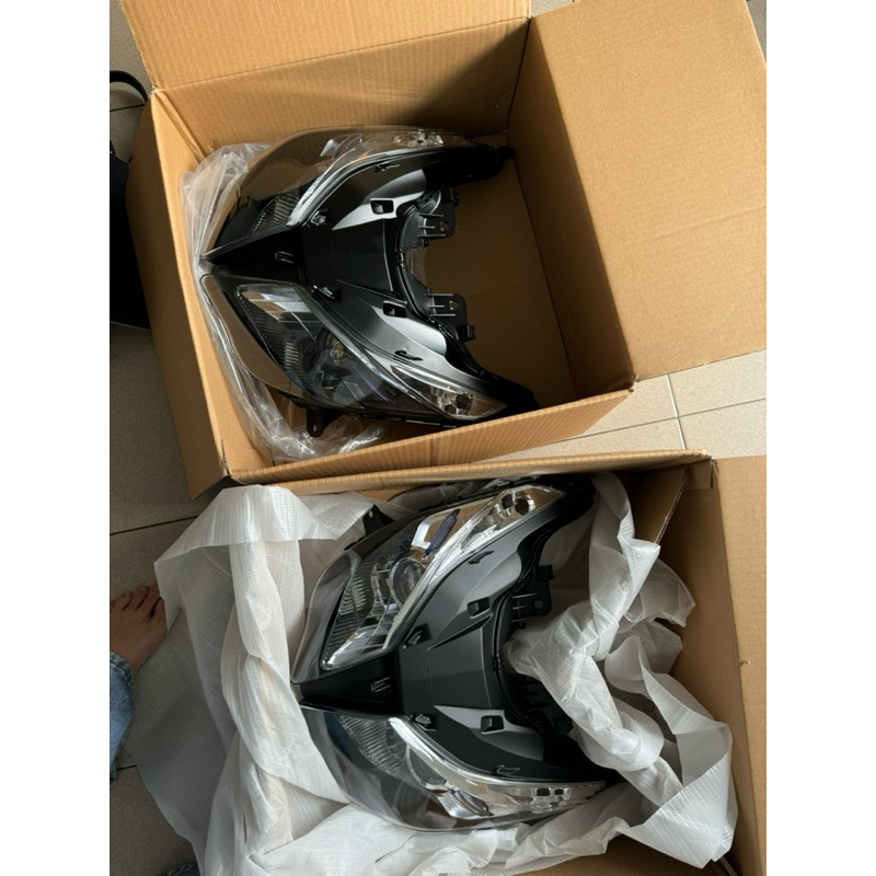 Pha đèn Ab 125 đời 2013/2014/2015 zin hãng Honda