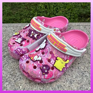 [ Tặng 12sticker ] Dép crocs hellokity mix kuromi hồng ( Bắt buộc phải đặt chân bé lên tờ giấy rồi đo mới chuẩn được )