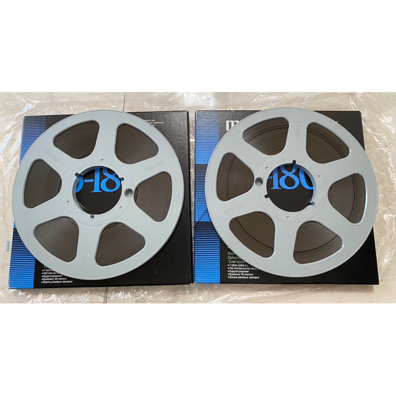 Cặp băng Maxell UD mới cứng từ Nhật về, bị bóc siu nhưng để quên. Sợi băng còn nguyên đầu siu chưa c