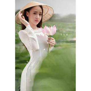 Áo dài trắng trơn cổ tròn và cổ cao tay dài vải chifon 4 tà kèm quần 2 lớp