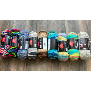 Red Heart super saver màu loang